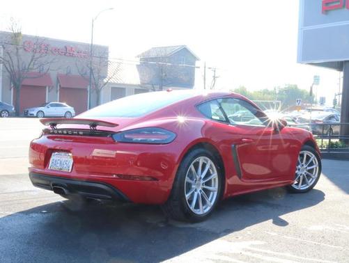 2018 Porsche 718 Cayman Coupe