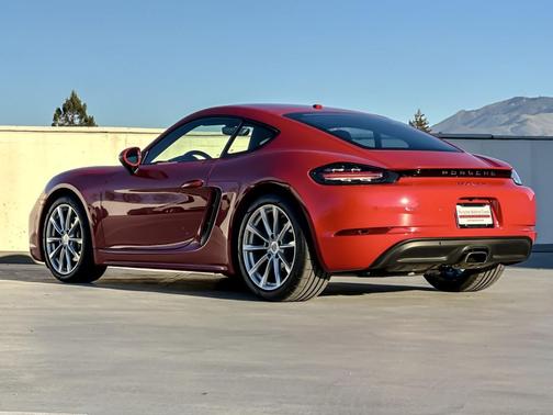 2018 Porsche 718 Cayman Coupe