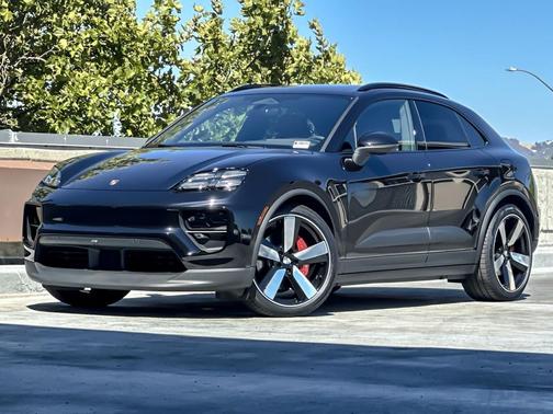 2025 Porsche Macan 4S