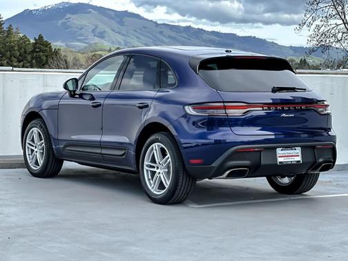 2026 Porsche Macan 