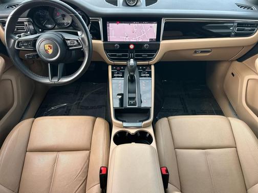 2022 Porsche Macan S