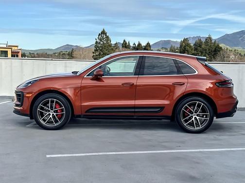 2022 Porsche Macan S
