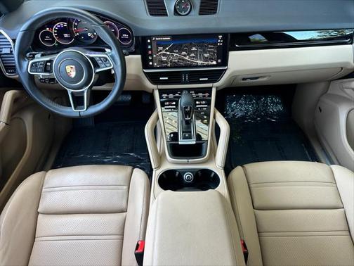 2022 Porsche Cayenne