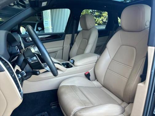 2022 Porsche Cayenne