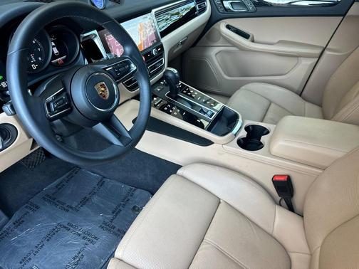2024 Porsche Macan