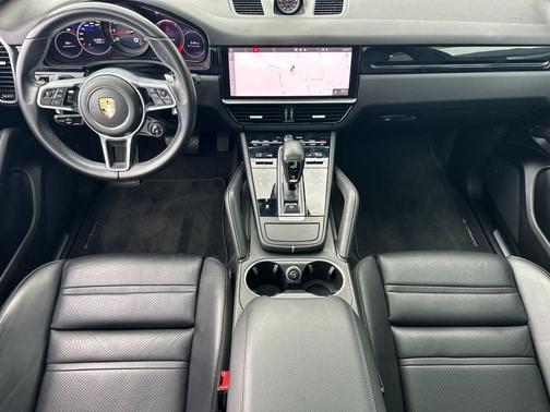 White 2021 Porsche Cayenne Cayenne