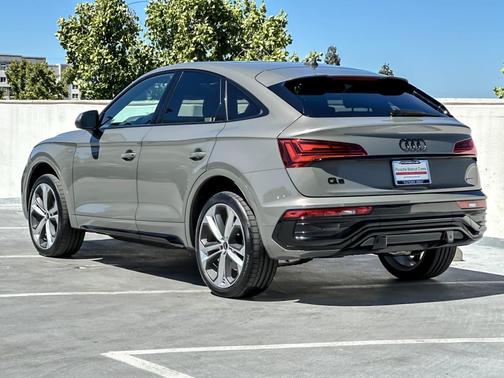 Chronos Gray Metallic 2025 Audi Q5 45 S line Premium Plus