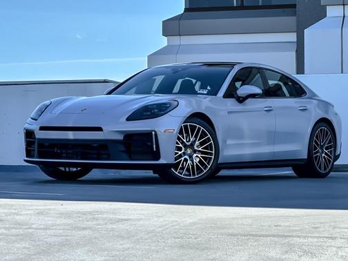 2026 Porsche Panamera 
