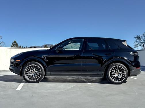 2022 Porsche Cayenne S