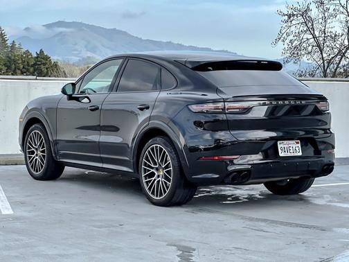 2022 Porsche Cayenne Cayenne