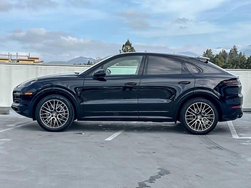 2022 Porsche Cayenne Cayenne