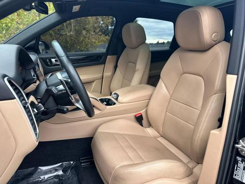 2023 Porsche Cayenne Cayenne