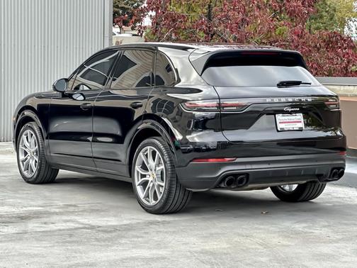 2023 Porsche Cayenne Cayenne