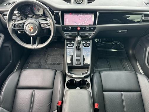 2024 Porsche Macan S
