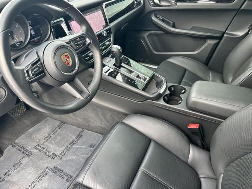 2024 Porsche Macan S