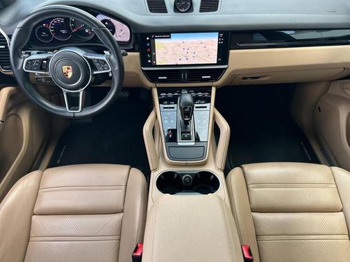 White 2023 Porsche Cayenne Cayenne