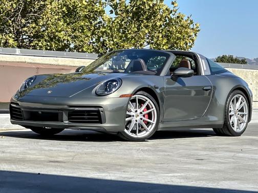 2024 Porsche 911 Targa 4S