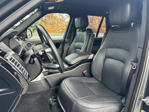 2022 Land Rover Range Rover P525 Westminster