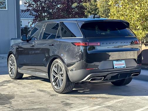 2024 Land Rover Range Rover Sport SE