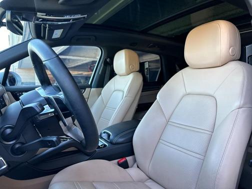 2023 Porsche Cayenne Cayenne