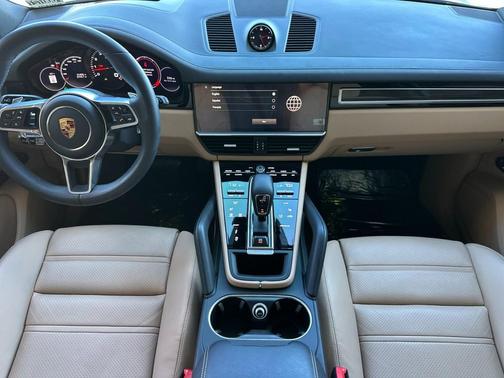 2023 Porsche Cayenne Cayenne