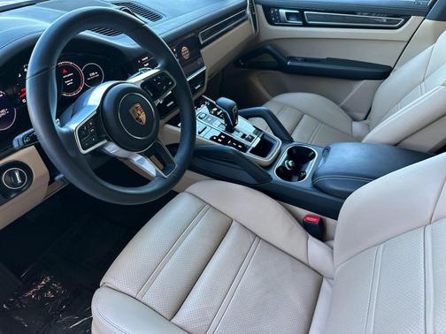 2023 Porsche Cayenne Cayenne