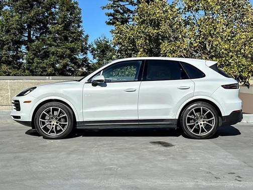2023 Porsche Cayenne Cayenne