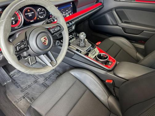 2023 Porsche 911 Carrera T