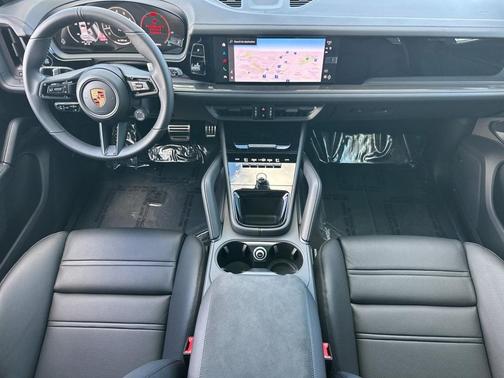 2026 Porsche Cayenne GTS