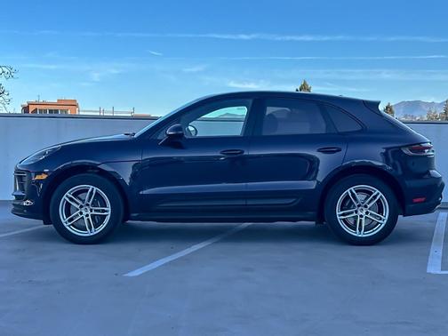 2022 Porsche Macan 