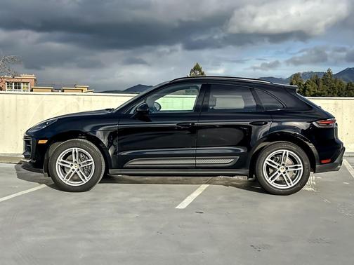 2025 Porsche Macan 