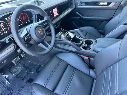Chalk 2026 Porsche Cayenne GTS