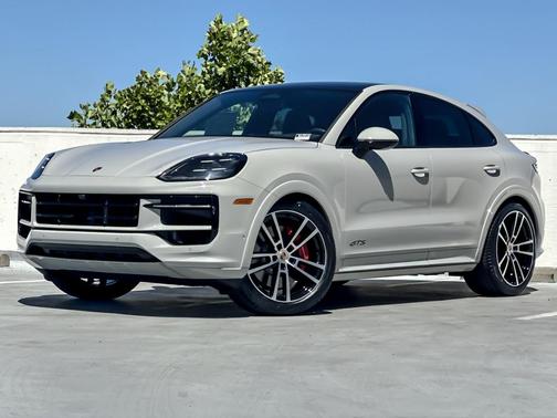 Chalk 2026 Porsche Cayenne GTS