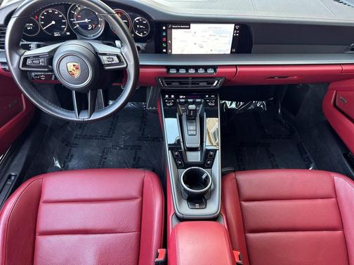 2022 Porsche 911 Carrera