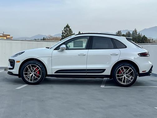 2026 Porsche Macan S