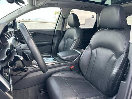 2020 Audi Q7 55 Prestige