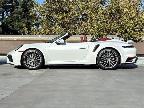 2023 Porsche 911 Turbo S