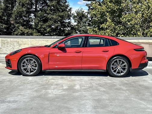 2026 Porsche Panamera