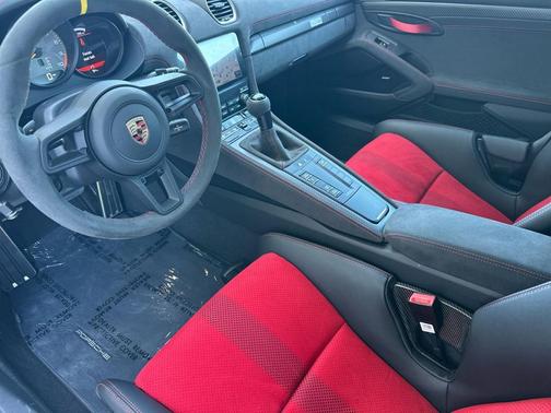 Black 2025 Porsche 718 Spyder RS