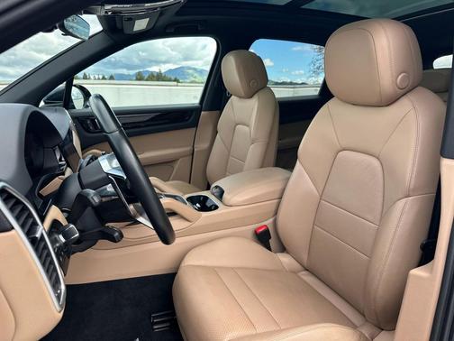 2023 Porsche Cayenne Cayenne