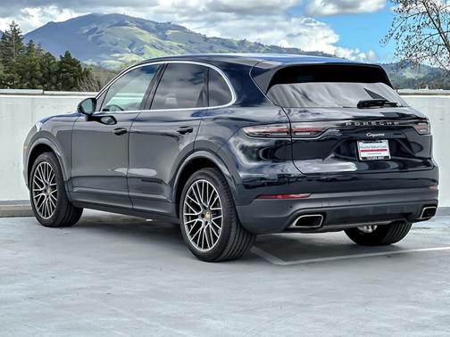 2023 Porsche Cayenne Cayenne