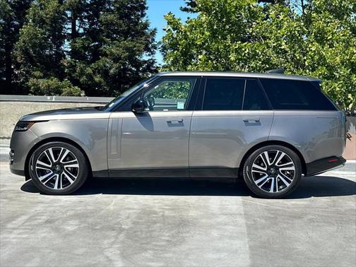 2023 Land Rover Range Rover P400 SE