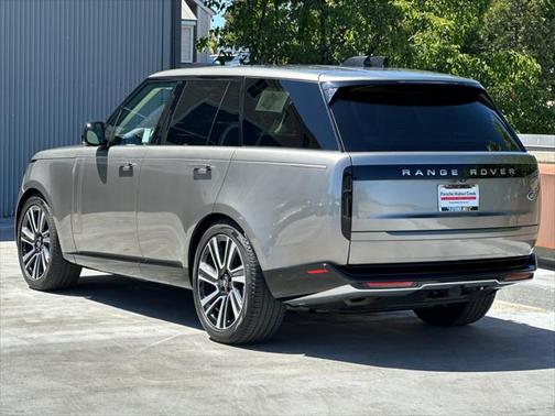 2023 Land Rover Range Rover P400 SE