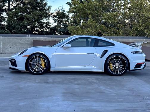 2021 Porsche 911 Turbo S