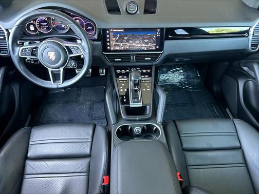 2022 Porsche Cayenne S