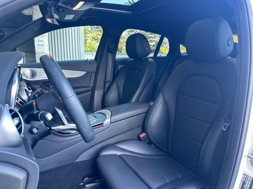 2021 Mercedes-Benz GLC 300 4MATIC Coupe