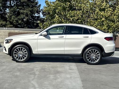 2021 Mercedes-Benz GLC 300 4MATIC Coupe