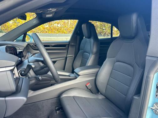 2025 Porsche Macan Electric