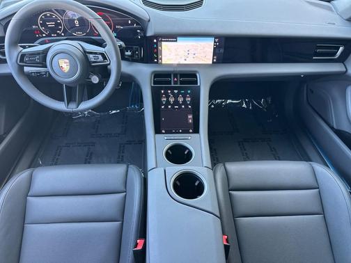 DOLOMITE SILVER 2026 Porsche Taycan 4
