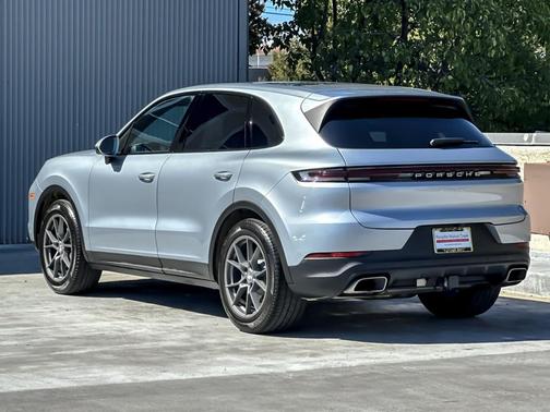 2025 Porsche Cayenne 